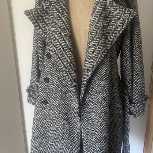 Women's herringbone coat GF FERRE like new with belt, size L