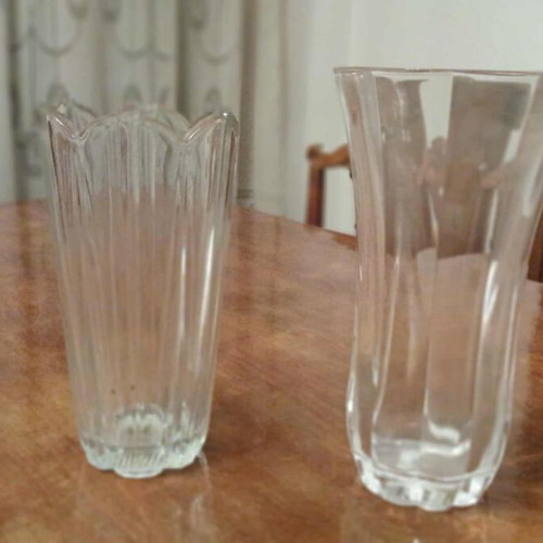 Decorative glass vases like new, set of 2, classic clear design