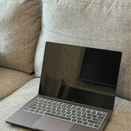 Huawei Matebook D14 laptop like new, Ryzen 7, 8GB RAM, 512GB SSD