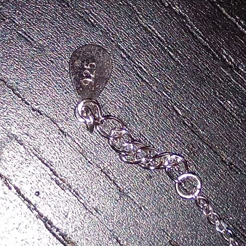 Silver hand chain new, silver color