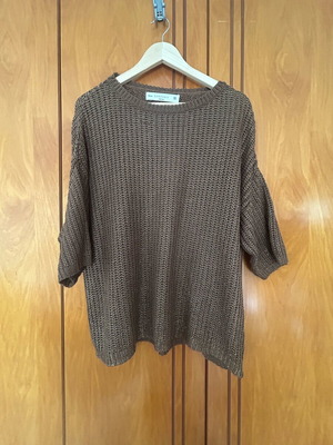 Zara knitted sweater like new, brown with gold thread, size medium