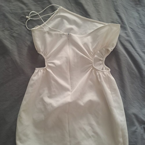 White mini dress Zara new with cutouts and one shoulder
