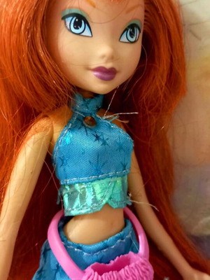Winx Club "Charmix" Bloom doll, Mattel, elite condition