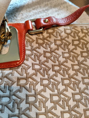 DKNY crossbody and handbag like new with leather details
