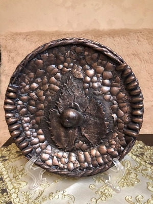 Διακοσμητική πιατέλα Listopad καινούργια με δώρο βάση