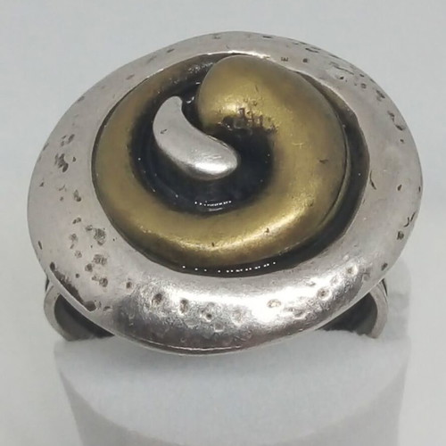 Handmade two-tone statement ring spiral yin yang new