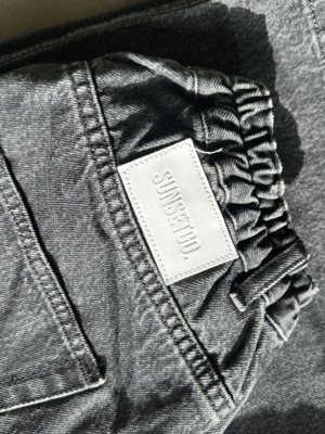 SunsetGo! Jeans new, size M, black
