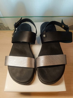 Ragazza leather sandals like new, silver, size 37