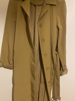 Trench coat like new, beige camel color, size S