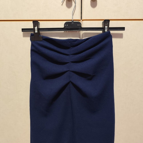 Blue pencil skirt like new, size S-M