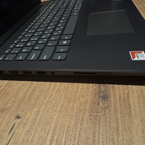 Lenovo IdeaPad 320 laptop AMD A6, 4GB RAM, 120GB SSD