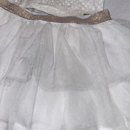 Girls' tutu skirt set with zippered bustier like new, white and gold