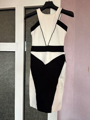 Caramela Fashion Black and White Women's Dress Size S like new, cotton and elastane
