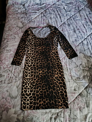 Pink Woman dress with animal print like new, size M