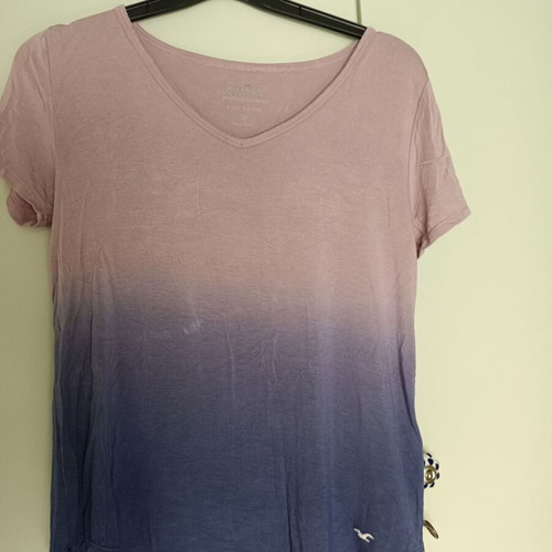 Hollister t-shirt like new, pink and blue ombre, size XS/S