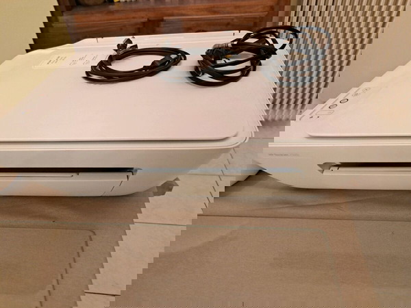 Принтер Скенер HP Deskjet 2320