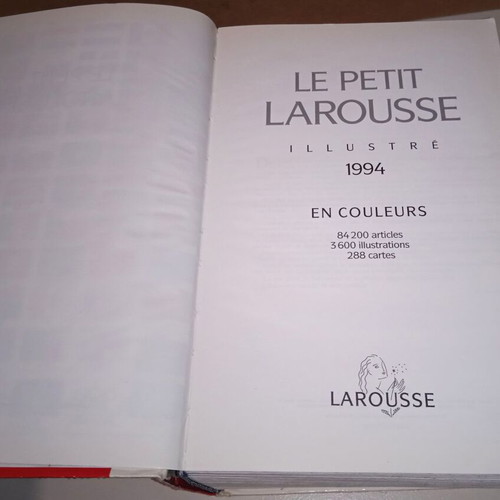 Le Petit Larousse Illustre 1994 French-French Dictionary used