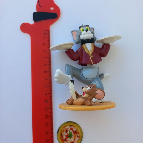 Tom & Jerry vintage balance game like new with pizzas