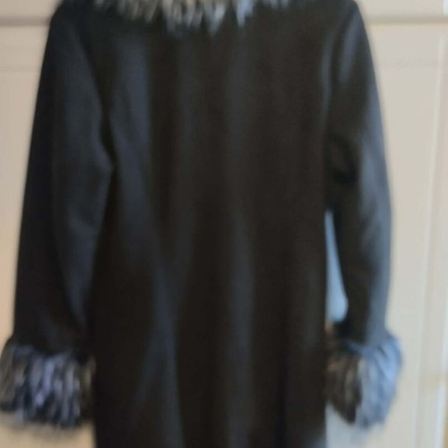 Lynne black coat with fur size 42 like new
