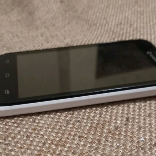 Vodafone 975 Smart 3 used mobile phone, white, without charger