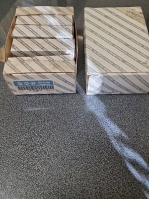 Spark plugs new, set of 18 pieces