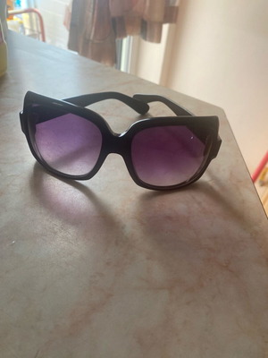 Envy women's sunglasses used, black
