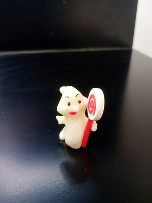 Kinder фигура призрак употребявана, свети в тъмното