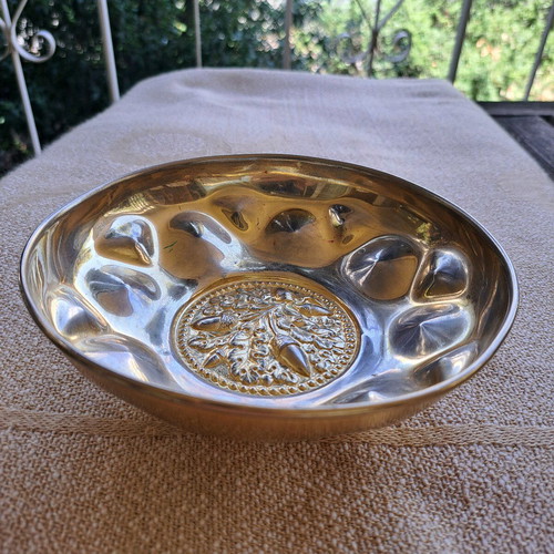 Vintage gilded brass fondue bowl with embossed designs like new