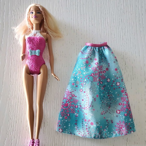 Barbie with formal outfit like new with skirt and shoes