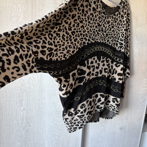 Women's blouse like new, size 5XL, beige and brown