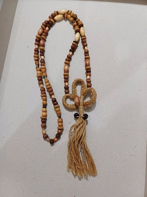 Necklace with wooden beads used