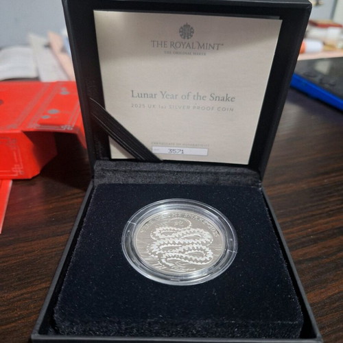 Silver bullion Year of the Snake 1 Oz 999 fine silver new
