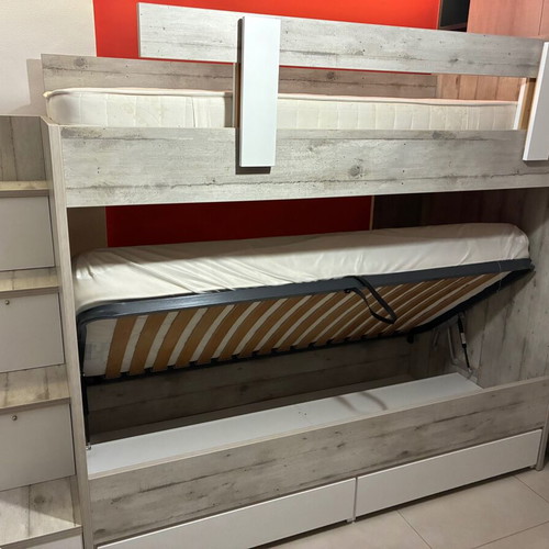 Project house children's bunk bed with storage