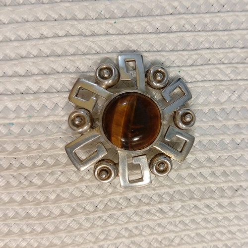 Silver vintage brooch from Mexico with tiger eye stone, like new
