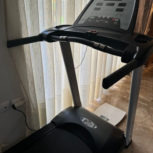 Kettler X treadmill like new, foldable