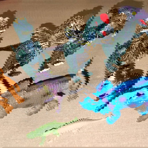 Φιγούρες δεινόσαυροι μεταχειρισμένες, πλαστικοί