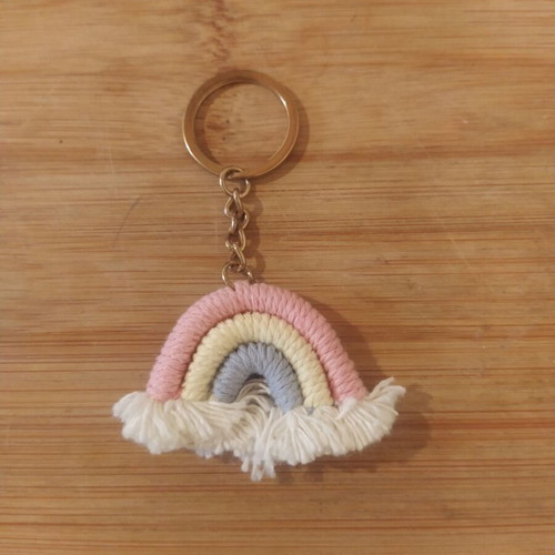 Macrame rainbow keychain like new, multicolor