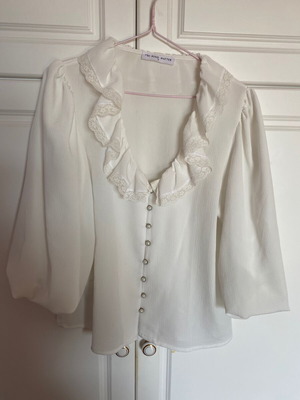 Mind Matter blouse like new, white, balloon sleeves