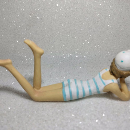 Bathing girl used, decorative fragile resin figure