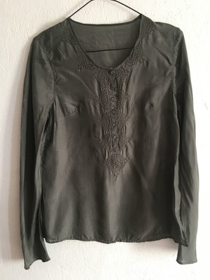 Retro 100% silk shirt, M, grey