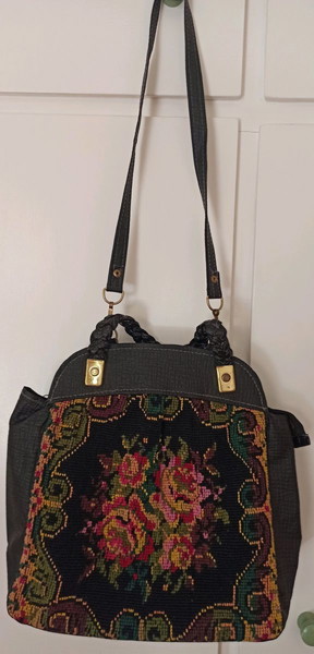 Vintage tapestry μαύρη τσάντα ώμου με λουλούδια