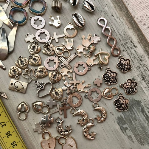 80 pieces of silver metal elements for jewelry in excellent condition