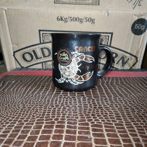Zodiac mug new, black with gold Cancer design