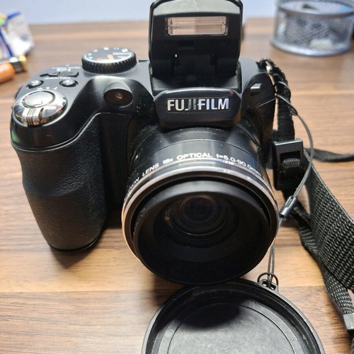 Fujifilm FinePix S2980 like new, fully functional