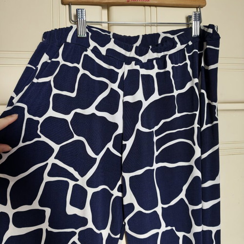 Airy pants like new, white and blue, sizes L/XL