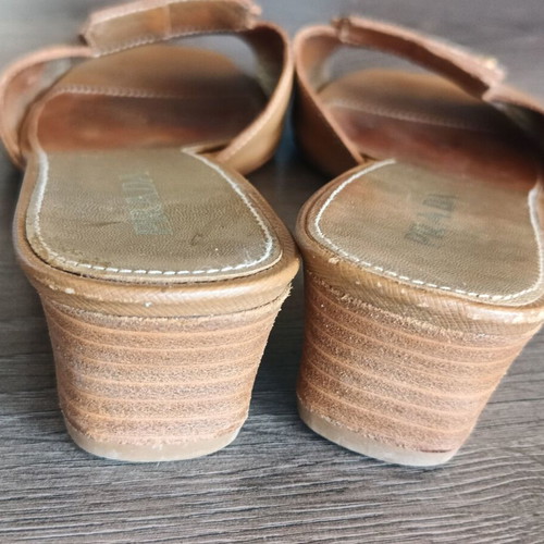 Prada vintage leather mules size 38 1/3 like new beige brown