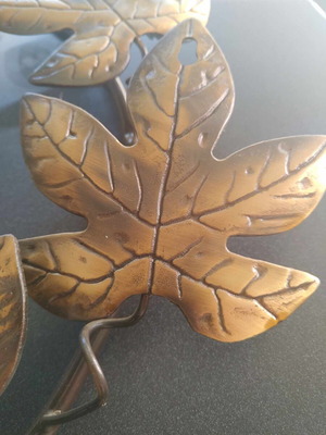 Metal wreath like new with leaves, 50 cm diameter