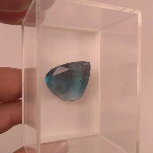 Cyan-green fluorite gemstone 7 g pear shape new
