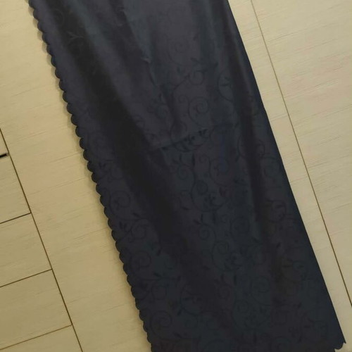 Stain-resistant tablecloth in very good condition, price 4 euros