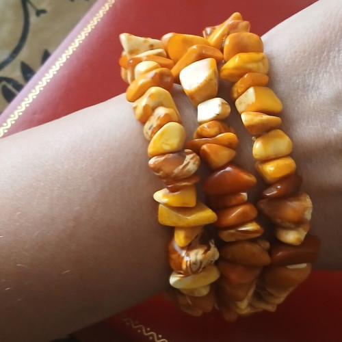 Necklace of genuine amber in cream honey color, 65 cm, 46 grams